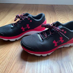 Womens Under Armour sneakers, Charged Gemini, black/pink, size 8